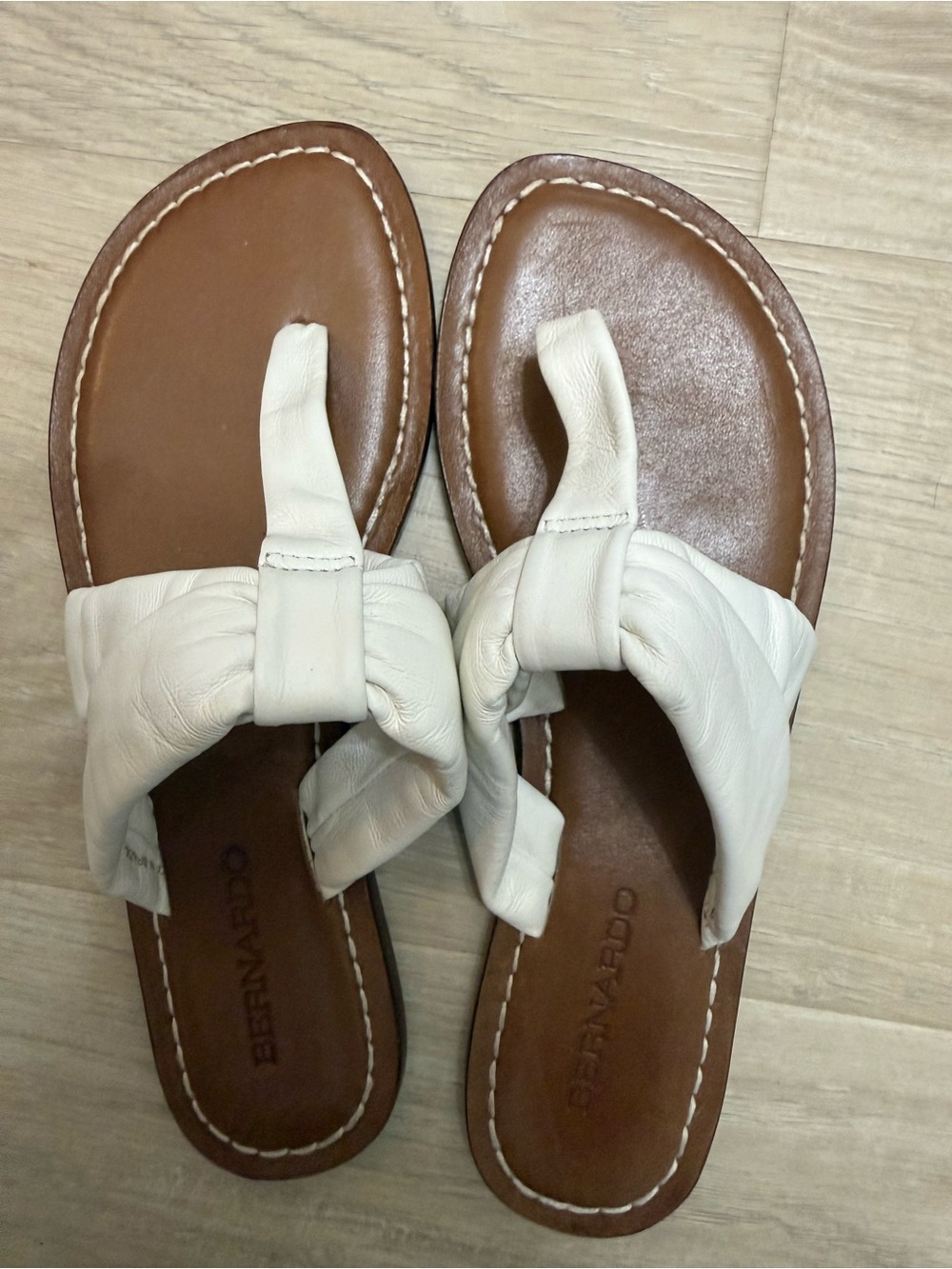 Anthropologie Bernardo Margaret Sandals - Fit like Sz 8 (read description)